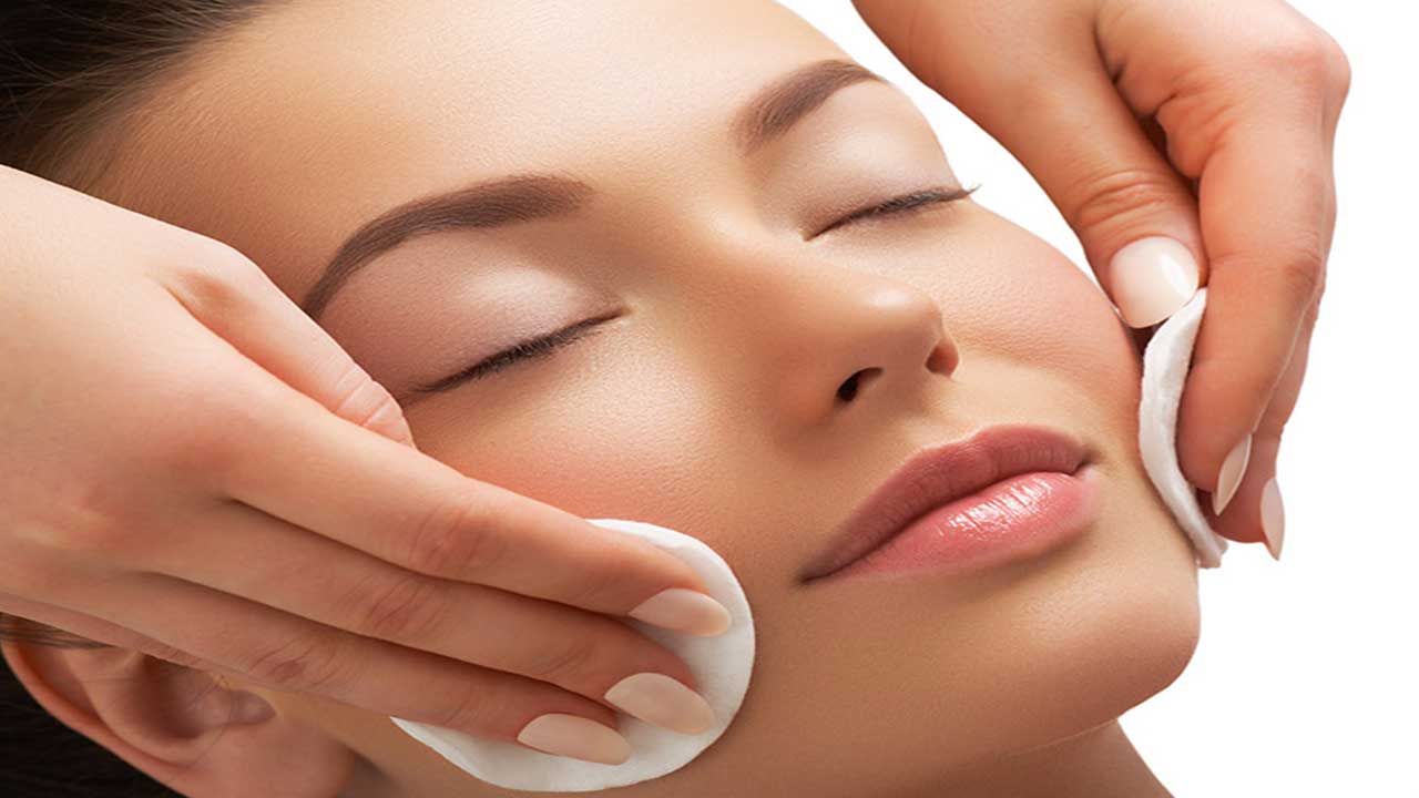 آیا به تونر صورت نیاز دارید؟ معرفی 5 نکته مهم