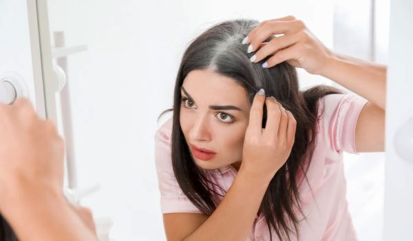 علت سفید شدن زودرس مو - بررسی 5 نکته مهم